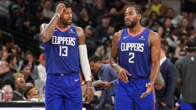 武磊受邀出席上海徐汇区足球超级联赛开幕式，并宣布比赛开幕（武磊出席上海徐汇区足球超级联赛开幕式并宣布开赛）