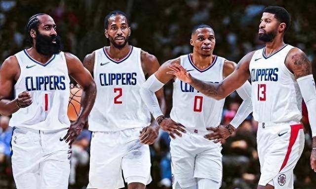 皇马更衣室，谁话事？（皇马更衣室，谁作主？）