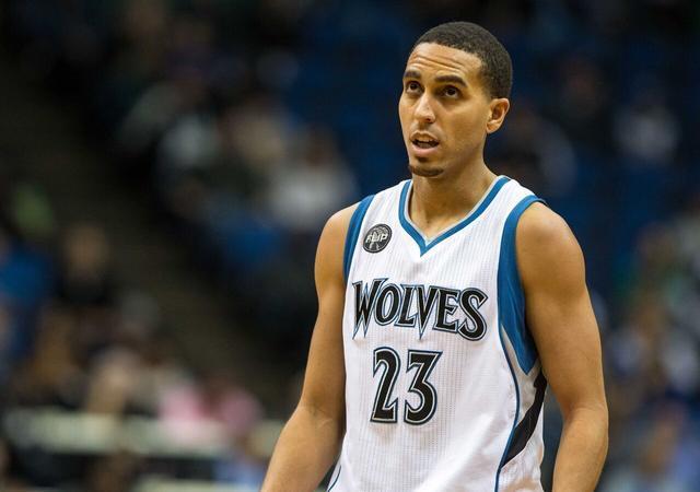 詹姆斯超越哈登，独自领跑NBA圣诞大战三分进球总榜（詹姆斯超越哈登，独占NBA圣诞大战三分历史榜首）