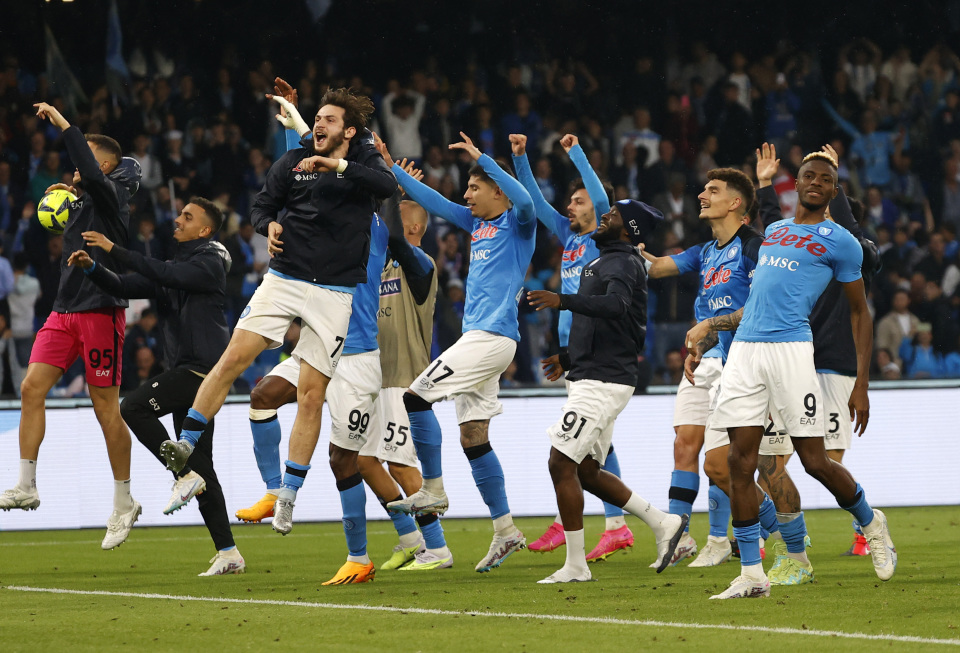 阿方索-戴维斯：复出的感觉太棒了，我满脸笑容（阿方索-戴维斯：重返赛场太爽了，脸上挂满笑容）