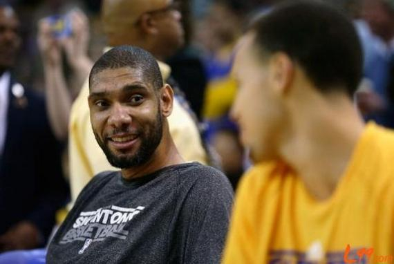 篮网队历史性时刻：克拉克斯顿单赛季至少2次三双（克拉克斯顿创造篮网队史纪录：单季至少两次三双）