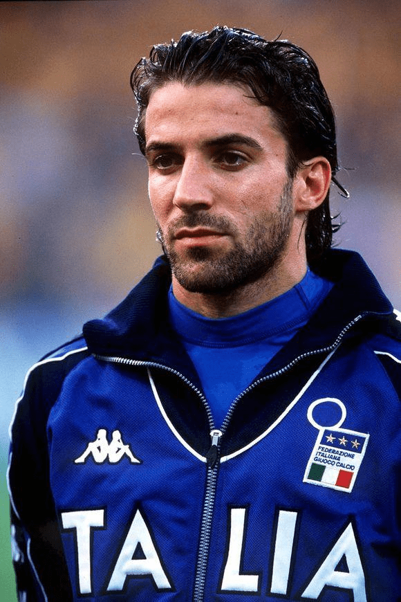 布冯：意大利唯一缺点是偶尔“短路”；无欧战踢是米兰的优势（布冯：意大利唯一短板是偶尔“断电”，米兰因无欧战更占优势）