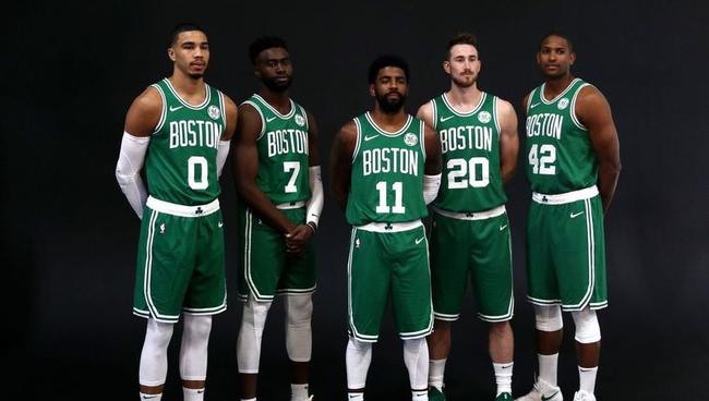 约基奇56+16+15主宰加时：刷爆纪录证统治力 三双逼近大O