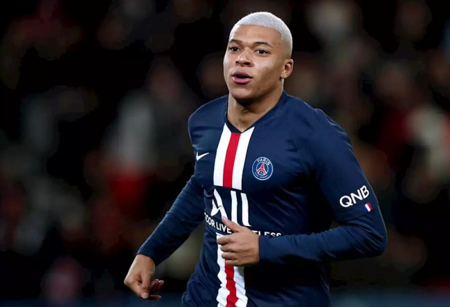 首节高效表现，韦尔展现全面实力（首节高效输出，韦尔尽显全能身手）